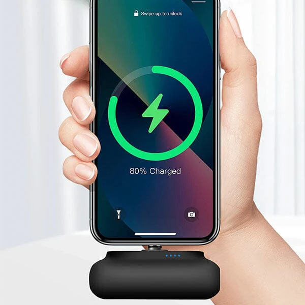 GearWaves: Mini Magnetic 3-in-1 Portable Device Charger Power Bank - Image 6